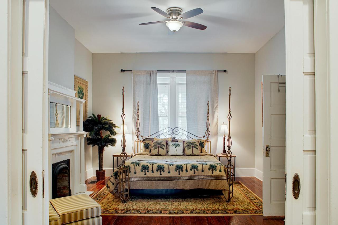 Newly Renovated Historic Savannah Townhome! Ngoại thất bức ảnh