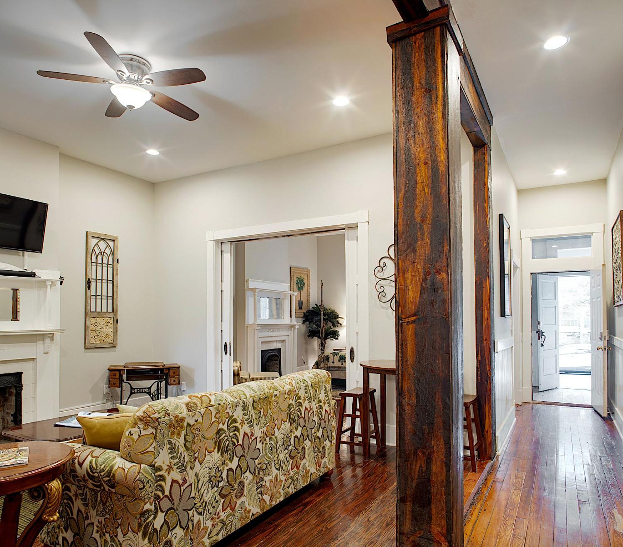 Newly Renovated Historic Savannah Townhome! Ngoại thất bức ảnh