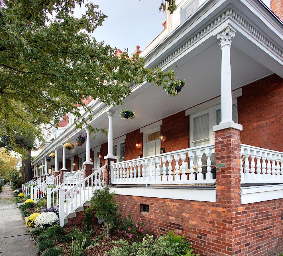 Newly Renovated Historic Savannah Townhome! Ngoại thất bức ảnh